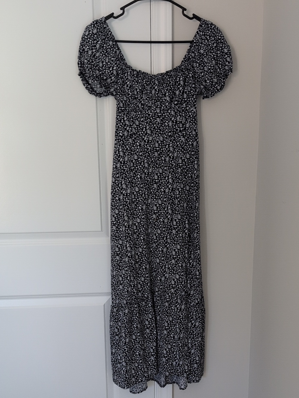 Black Floral Hollister Puff-Sleeve Midi Dress, Size XS